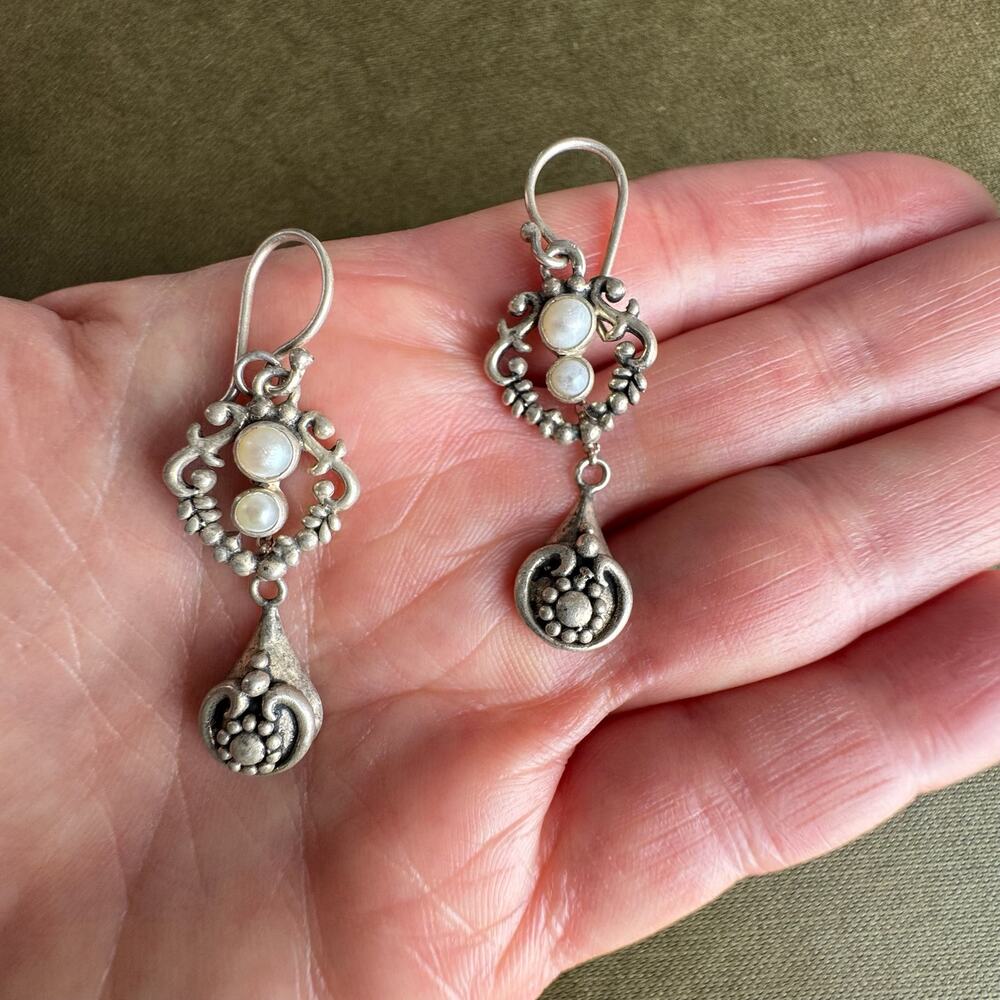 Vintage Ornate Filigree 925 Sterling Silver & White Pearl Dangle Earrings